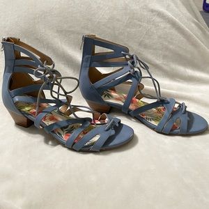 Cityclassified Women’s Sandals. Light blue with small heel. Size 7.5.